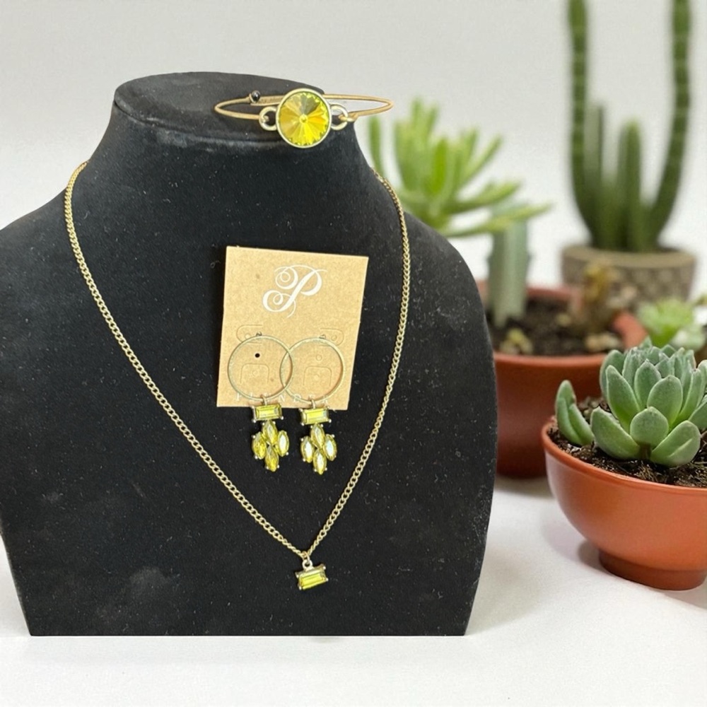 Elegant Antique Bronze & Green Jewelry Set